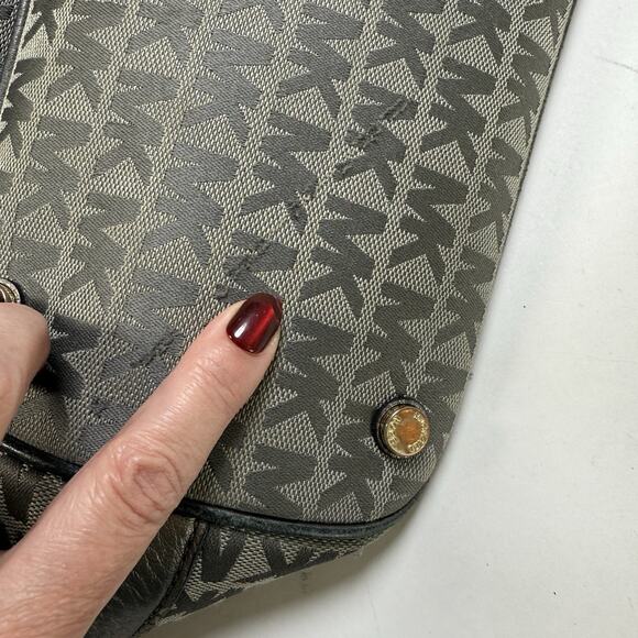 Michael Kors Jet Set Grab Bag Jacquard Signature MK Monogram Canvas Tote Gray - Picture 11 of 11